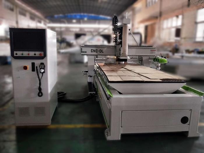 Auto Tool Change CNC Cutting Machine